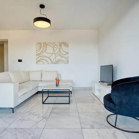 Forest 402 2 Bed Apartment Paphos